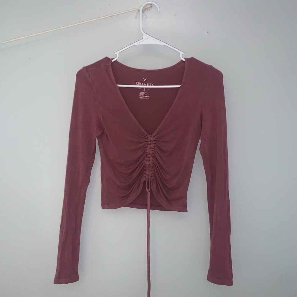 American Eagle soft long sleeve tie in front